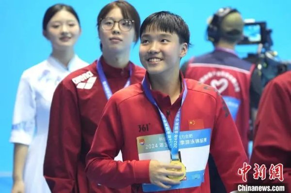 万德资本 12岁中国游泳小将于子迪引世界关注&#32;美媒：远超我们
