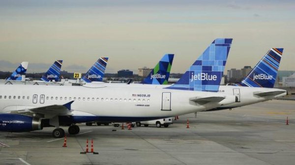 永信策略 捷蓝航空一架航班紧急备降坦帕 有人员受伤